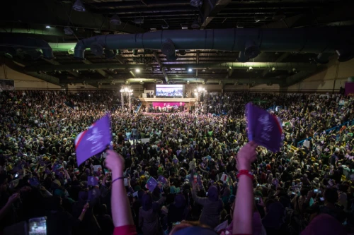 campaign rally in support of Hassan Rouhani